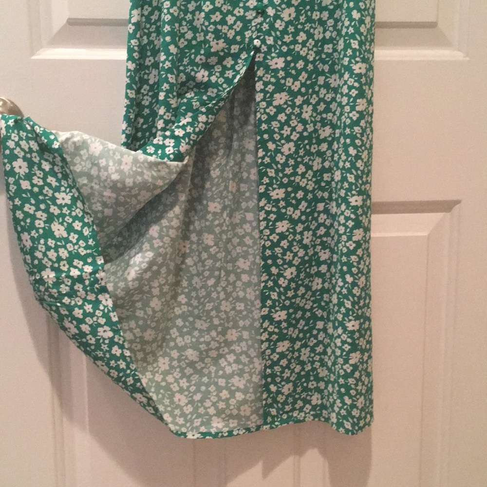 Dress - Picture 3 of 8